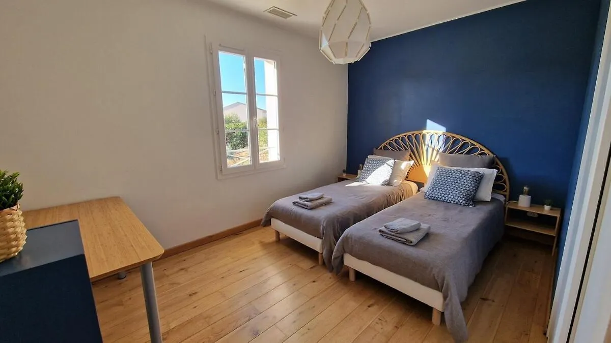 Villa Provencale Avec Piscine A Aurons Francja